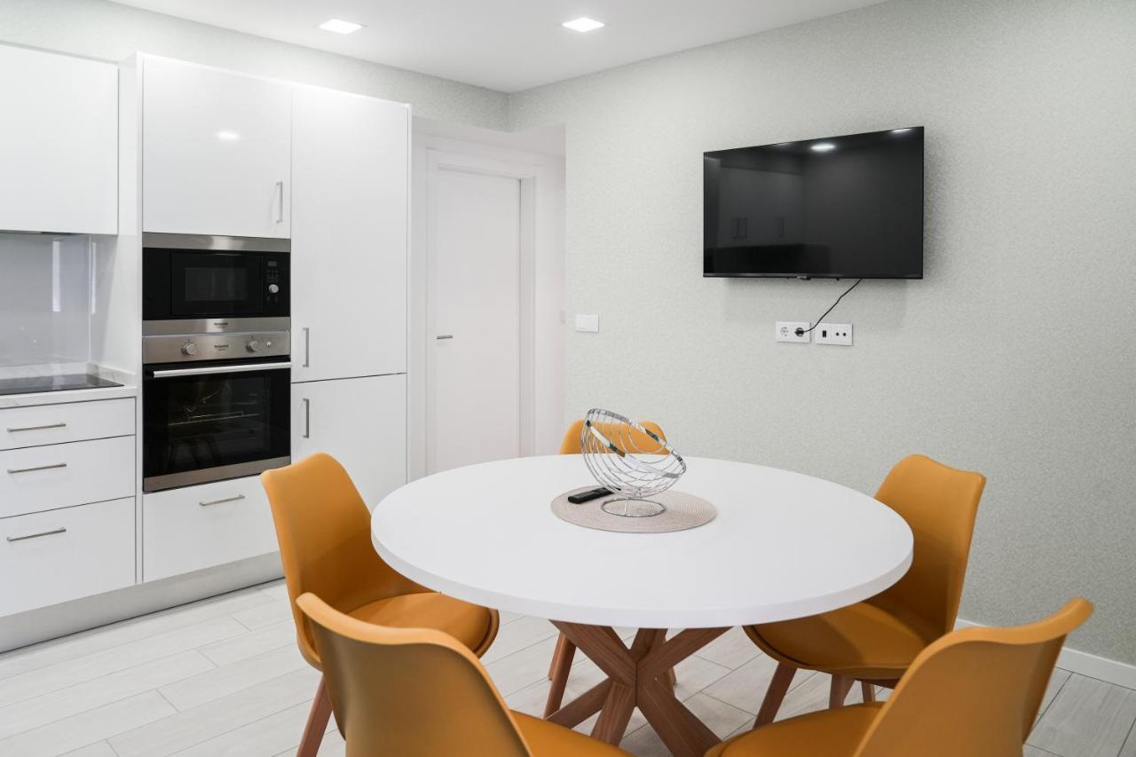 Nazare One Bedroom, 2 Mins From The Beach מראה חיצוני תמונה